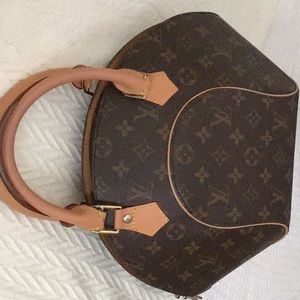 Brown/tan monogram bag